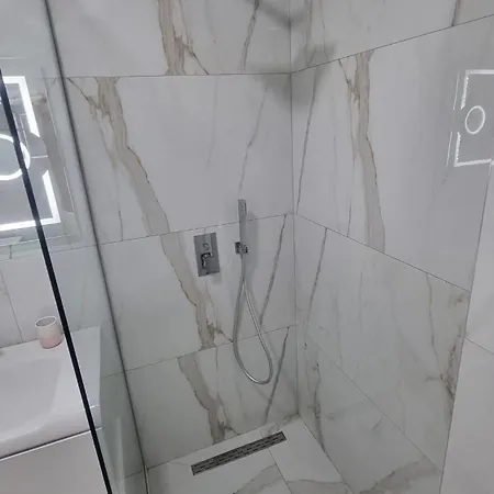 Διαμέρισμα Velvet Vista Luxury 1057 *